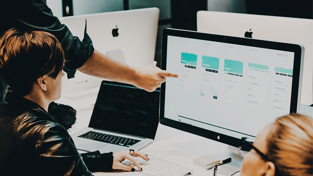 Airbnb Design Language System. Alex Schleifer, Bek Stone, Amber Cartwright. https://bek.is