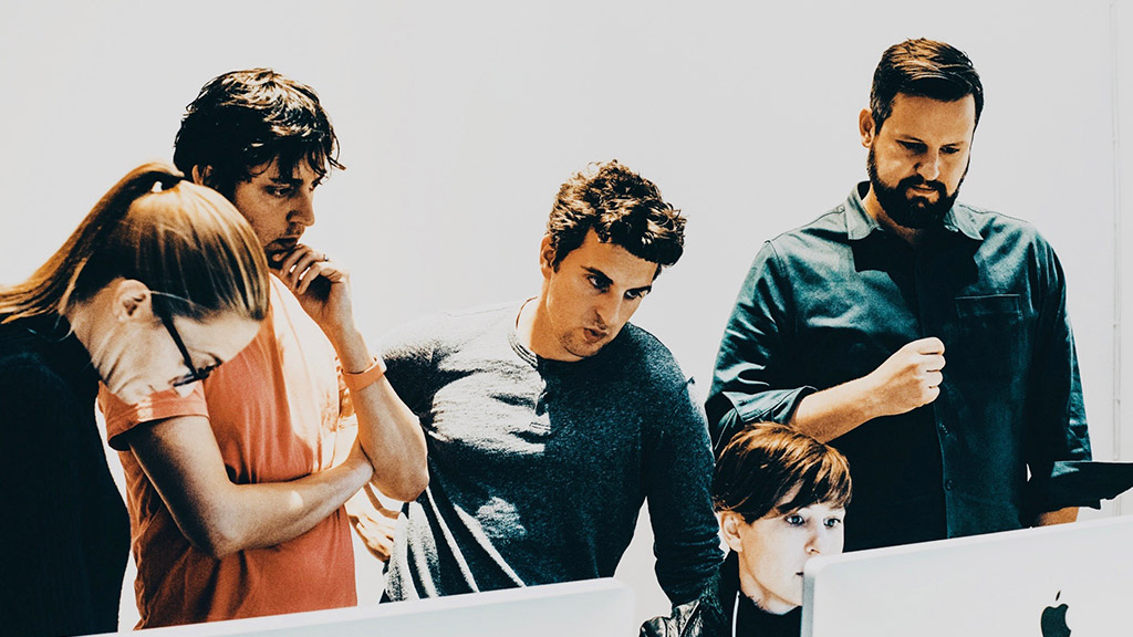 Airbnb Design Language System. Brian Chesky, Joe Zadeh, Alex Schleifer, Bek Stone, Amber Cartwright. https://bek.is